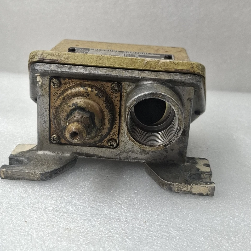 SAGINOMIYA SNS-C106PQ001 PRESSURE CONTROLS SNS-C106PQ001